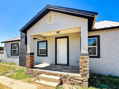 109 S Clayton St, Carlsbad, NM 88220 - photo 4