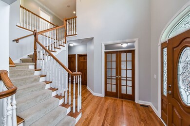 308 White Pines Ln, Oswego, IL 60543 - photo 2