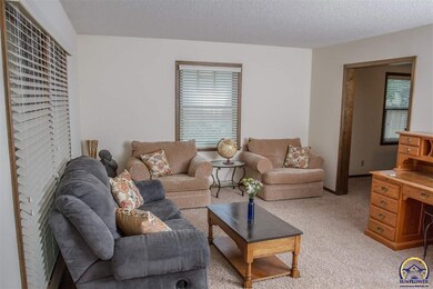 3850 SW Worwick Town Rd, Topeka, KS 66610 - photo 3