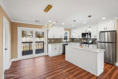 Dining and Kitchen (8)[2700]