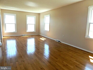 251 Greenfield Dr, Winchester, VA 22603 - photo 4