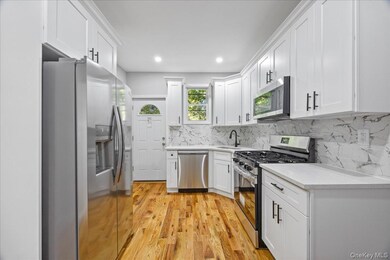 19 Webster Ave, Staten Island, NY 10301 - photo 2