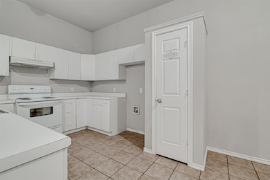 214 Joshua Blvd, Joshua, TX 76058 - photo 6