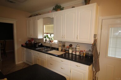 7830 Stallworth Ln, Pensacola, FL 32526 - photo 4