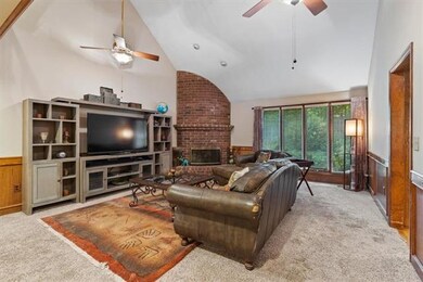 7819 Oakview Ln, Shawnee, KS 66216 - photo 7