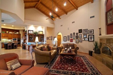 FAMILY ROOM WITH WET BAR