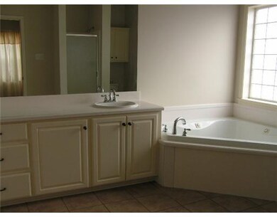 Master Bath/Spa.