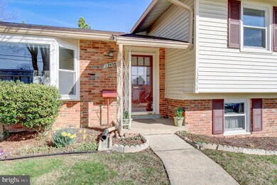 13604 Grenoble Dr, Rockville, MD 20853 - photo 5