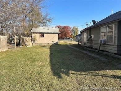 305 N Taft Ave, Okmulgee, OK 74447 - photo 5
