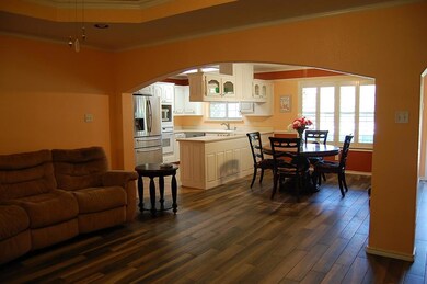 3809 Watersridge Cir, Cleburne, TX 76031 - photo 7