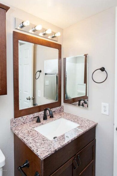 10203 N 8th Place unit A, Phoenix, AZ 85020 - photo 7