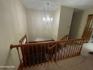 217 Newport Rd Entry