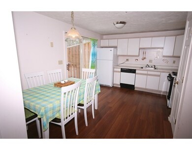 59 Pinecrest Village unit 59, Hopkinton, MA 01748 - photo 5