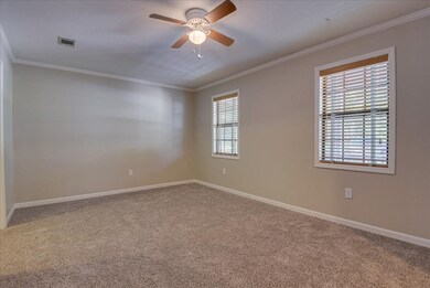 FORMAL LIVING