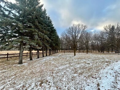 10496 160th St NE, Thief River Falls, MN 56701 - photo 5