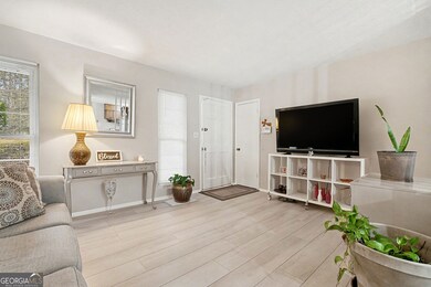 4728 Apache Trail SW, Atlanta, GA 30331 - photo 6