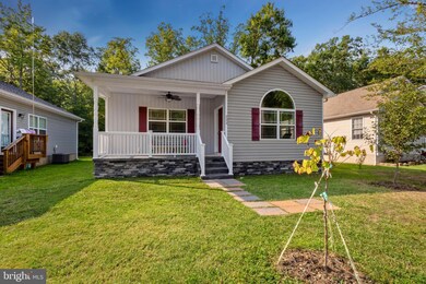 233 12th St, Colonial Beach, VA 22443 - photo 4