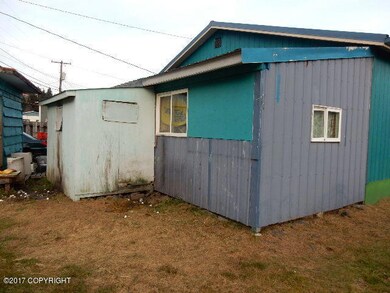 617 Hemlock St, Kodiak, AK 99615 - photo 4