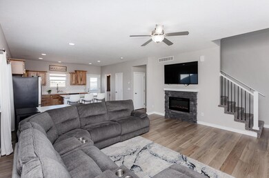 616 Prairie View Dr, Huxley, IA 50124 - photo 5