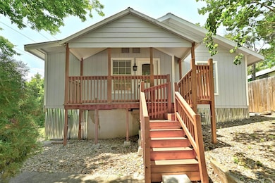 1200 Walnut Ave, Austin, TX 78702 - photo 5