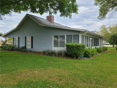 12 Meadowlake Dr, Lake Placid, FL 33852 - photo 4