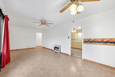 10715 Royal Pine Dr, Houston, TX 77093 - photo 2