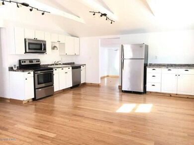 122 Penn Ct, Dingmans Ferry, PA 18328 - photo 2