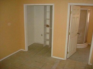 301 Valle Lindo Dr, El Paso, TX 79927 - photo 4