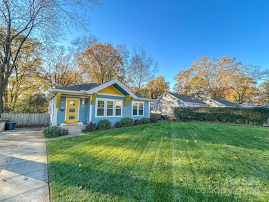 161 N Smallwood Place, Charlotte, NC 28216 - photo 2