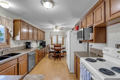 2010 S Beech St, Wichita, KS 67207 - photo 4