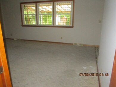 Formal dining/family room