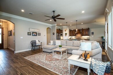 319 Oar Wood Dr, Granbury, TX 76049 - photo 3