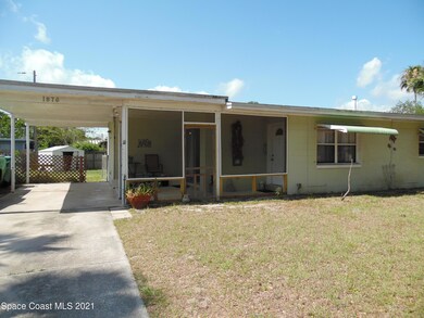 Drive wayfront porch