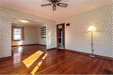 115 Bouchard Ave, Dracut, MA 01826 - photo 4