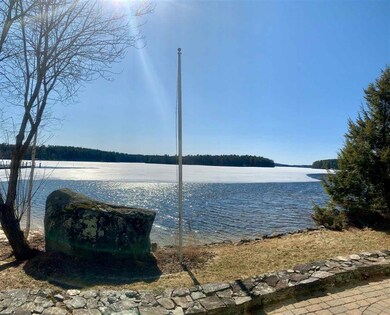 230 Governor Wentworth Hwy, Mirror Lake, NH 03853 - photo 5