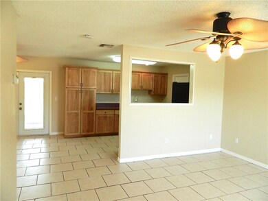 154 Crawford Dr, Sebastian, FL 32958 - photo 2