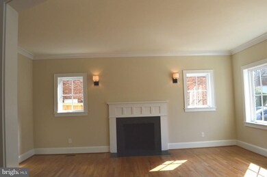 4505 37th St N, Arlington, VA 22207 - photo 3