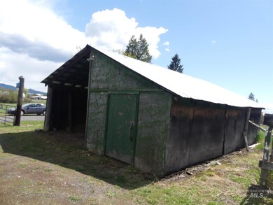 209 Clark St, Weippe, ID 83553 - photo 7