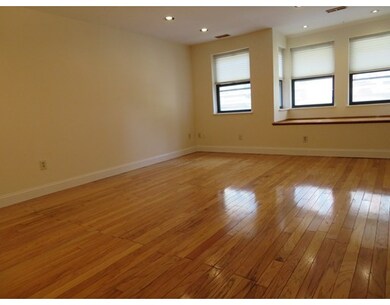 376 Commercial St unit F2, Boston, MA 02109 - photo 7