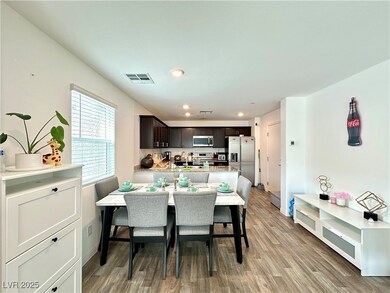12150 Midnight Pine Rd unit 4, Las Vegas, NV 89183 - photo 6