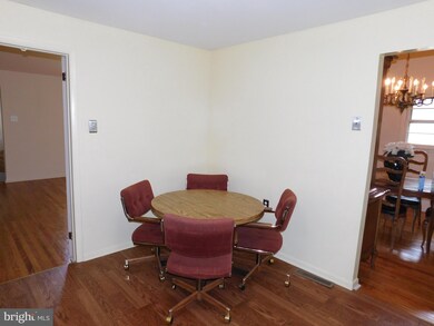 109 Hedgerow Dr, Cherry Hill, NJ 08002 - photo 7