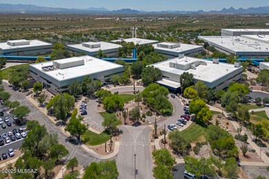 7446 S Pyramid Ridge Dr, Tucson, AZ 85747 - photo 3