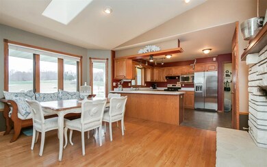 2829 S Park Ridge Rd, Marion, IA 52302 - photo 3