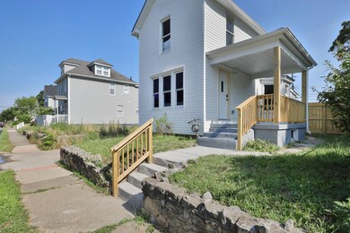 766-E-Stewart-03a