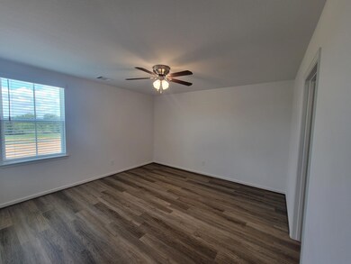 919 Tillman Ln, East Bernard, TX 77435 - photo 7