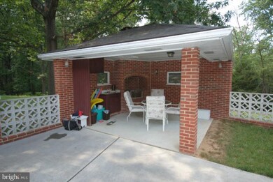 135 West St, Stephens City, VA 22655 - photo 5