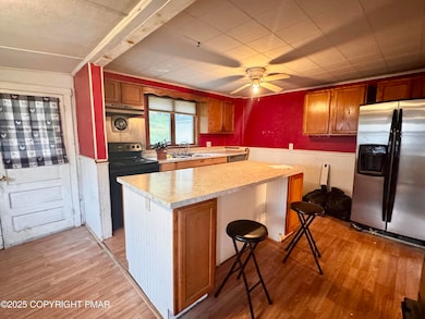 237 Stock St, Nesquehoning, PA 18240 - photo 5