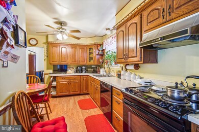 5706 Alan Dr, Clinton, MD 20735 - photo 7