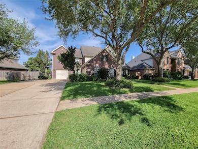 3011 Taylorcrest Dr, Pearland, TX 77584 - photo 2