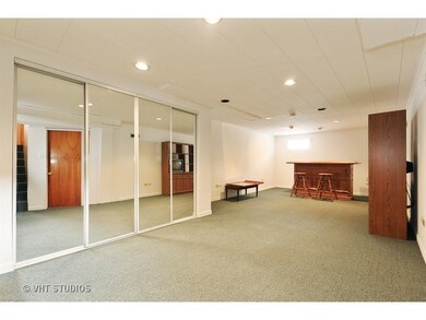 9833 Sunnyside Ave, Schiller Park, IL 60176 - photo 4